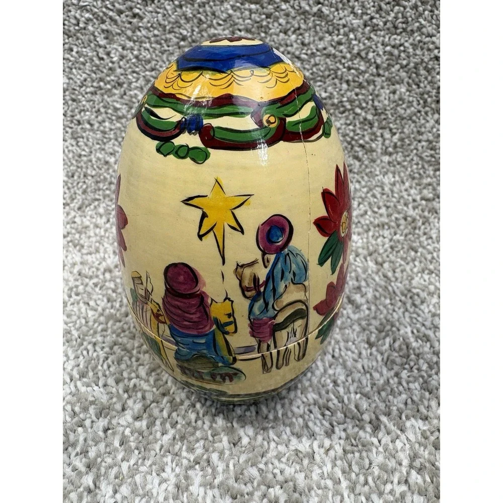 Hand Painted Wooden Nesting Eggs 5 Piece Set Folk Art Christmas‎ Vintage